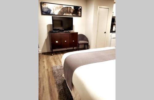 Downtown Gatineau Apartment | Cozy Sweet Studio #5, Only 10 min to D.T. Ottawa