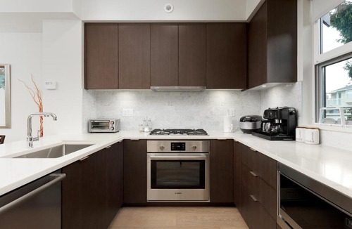 Marpole House | Cozy Townhouse in Marpole Vancouver