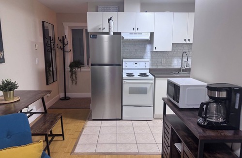 East Clayton Apartment | Cozy, Tranquil & Private/Full 1 Bedroom Loft, Sleeps 4, AC and Wi-Fi