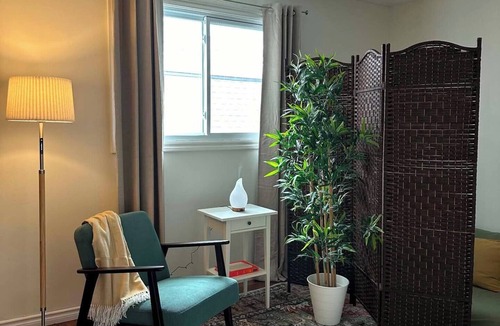 Ottawa Division House | Cozy Tucked Away Family Home by the River w/bikes. Pet-friendly!