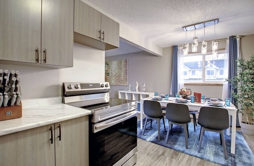Southeast Edmonton Apartment | Cozy unit Baby&Kid Friendly*Close to U ofA*Fireplace*