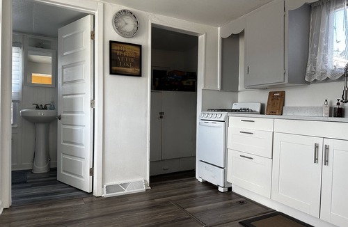 Spring Lake Cottage | Cozy Water Front Cottage