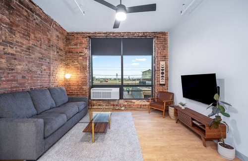 Duluth Apartment | Craft District Apt w/Gym & Coffee Shop 225