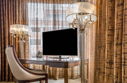 Downtown Buffalo Hotel | Curtiss Hotel, an Ascend Collection Hotel