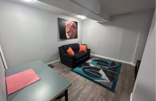 Highland Park House | Cute Highland Park Entire Unit A