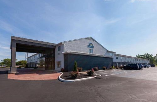 Sandusky Hotel | Days Inn by Wyndham Sandusky Cedar Point