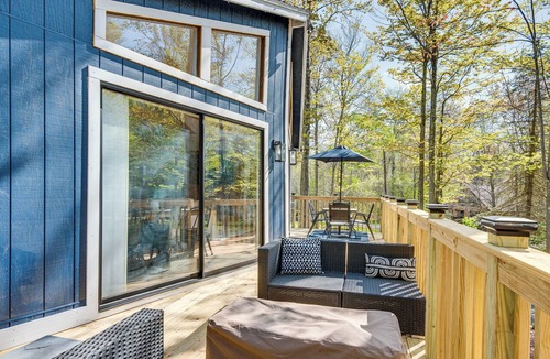 Pocono Lake Cottage | Deck & Community Perks: Bright Pocono Lake Home!