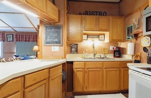 Pendleton House | DERBY Private Tack House