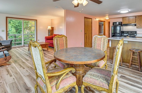 Lakeville Cottage | Dirt Road Digs - Quiet Home in Lakeville!