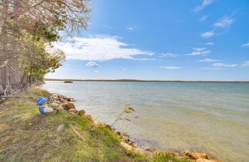 Lewiston House | Dock + Fire Pit: Lakefront Lewiston Escape!