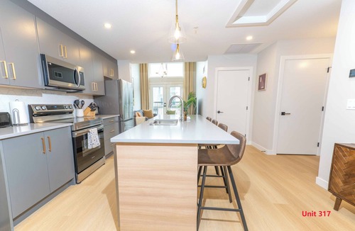 Harvie Heights Condo | Door to Door Two Condos in Harive Height