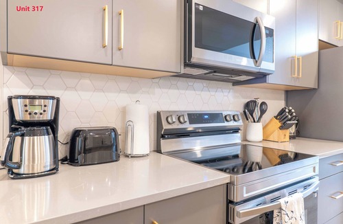 Harvie Heights Condo | Door to Door Two Condos in Harive Height