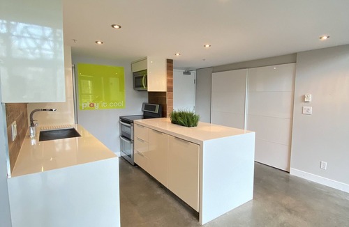 Yaletown Condo | Double-Stacked Loft in downtown, Vancouver