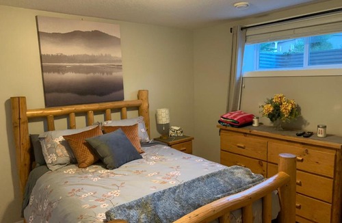 Sherwood Park House | Dragonfly Inn Walkout Suites