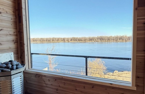 Bellevue Cabin | Dream Maker Log Cabin|Sauna + Hot Tub + Pickleball