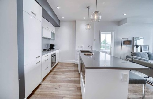 Richmond Condo | DT Views from Every Room - XL Private Patio, AC