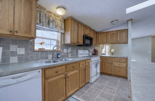 Ellicottville House | Early check-in, Late checkout: spacious 4-bedroom 3-bath house in Ellicottville