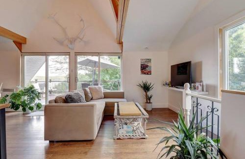Memphremagog Regional County Municipality Ski Chalet | Eastern Township's Getaway! Beach + Ski Haven