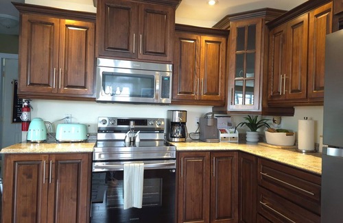 Terra Nova House | Eastpoint Landing, 10 mins to Bonavista/Elliston, 20 from Trinity. Perfect Spot!