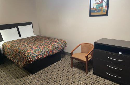 Edgewood Hotel | Economy Inn & Suites