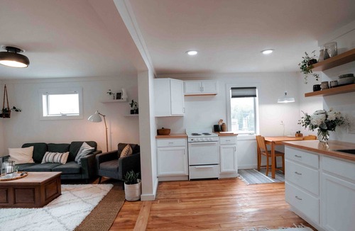 Orrville House | Elegant Boho apartment in downtown Orrville
