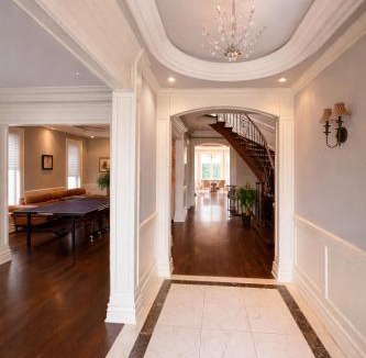 North York House | Elegant Guesthouse near Sheppard Subway with Private Ensuite Rooms