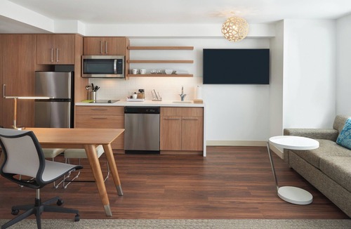 Mississauga Hotel | Element by Marriott Toronto Airport