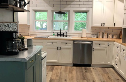 Town of Milo Cottage | Elmwood Finger Lakes Keuka Lake Vacation Home 50' off water, 100' Level Beach