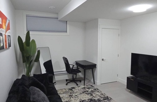 Saskatoon House | Enjoy “The Cozy villa 3.0” 2-bedroom building in fantastic Saskatoon with AC
