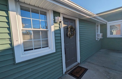 Lorain Apartment | Enjoy your stay in downtown Lorain