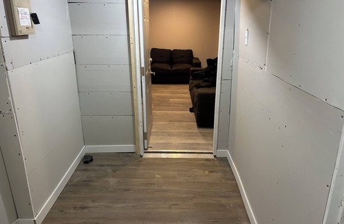 Winnipeg Apartment | Entire 2 bedrooms basement unit for rent