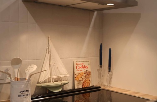 Victoria House | Entire Historic OH Hotel | Newly Restored for '26 | sleeps 18