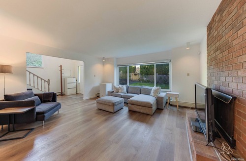 Marpole House | Entire Vancouver House – Spacious & Well Located - 10 Min Drive to YVR