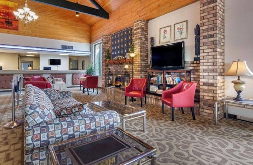 Escanaba Hotel | Escanaba Stay inn & suites