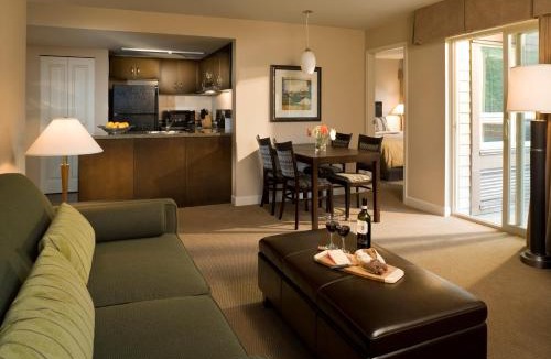 Garibaldi Highlands Hotel | Executive Suites Hotel and Resort, Squamish