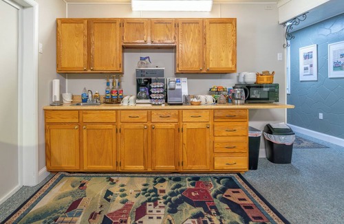 Marblehead Apartment | Experience the Season in Marblehead