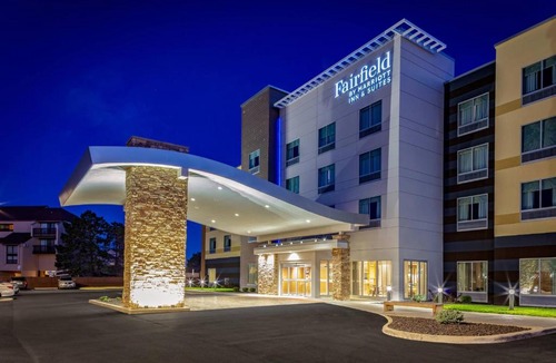 Port Clinton Hotel | Fairfield by Marriott Port Clinton Waterfront