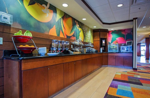 Toledo Hotel | Fairfield Inn & Suites by Marriott Toledo North