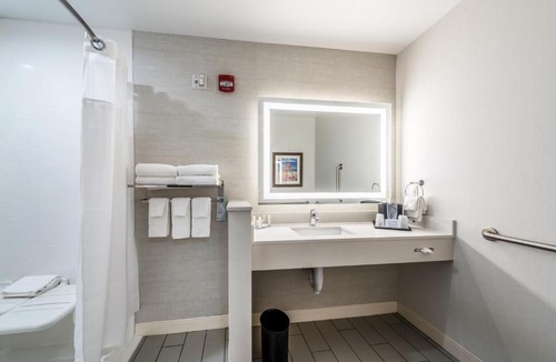 Stevensville Hotel | Fairfield Inn & Suites by Marriott St. Joseph Stevensville