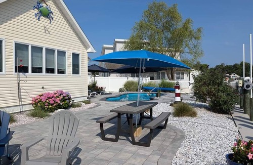 Waretown House | FALL SPECIAL:Charming 2bedroom waterfront home in boating community of Waretown
