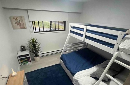 Regional District of Nanaimo House | Family Friendly, Central Downtown Qualicum Beach