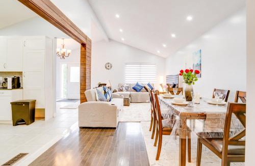 Pickering Villa | Family Home Near Toronto, Game Room, Backyard, Parking, Self-Checkin