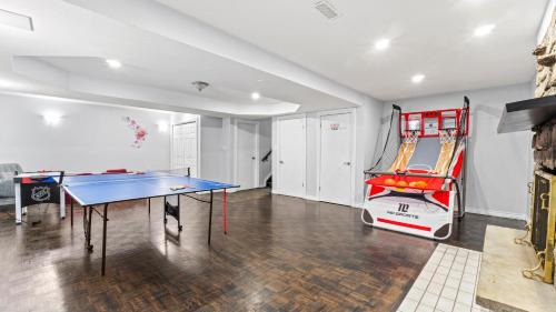 Pickering Villa | Family Home Near Toronto, Game Room, Backyard, Parking, Self-Checkin