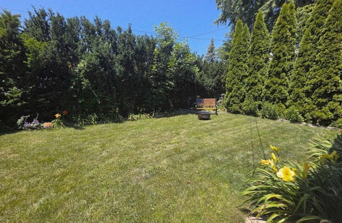Port Clinton House | Family sized home 3 Minutes to the Jet Express and 30 minutes from Cedar Point!