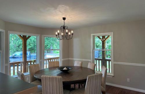 Hagensborg House | Family Vacation Home in Bella Coola