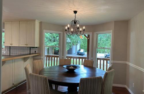 Hagensborg House | Family Vacation Home in Bella Coola