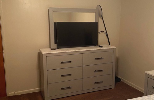 Cleveland Heights Apartment | Fantastic 2-bedroom apartment with AC in Cleveland Heights