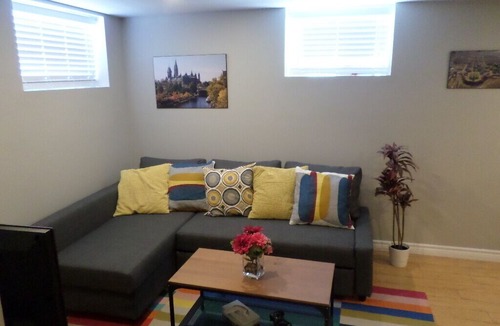 Centretown Apartment | Fantastic & Modern Downtown 1-Bed Basement Apt. Parking, WiFi & Netflix included