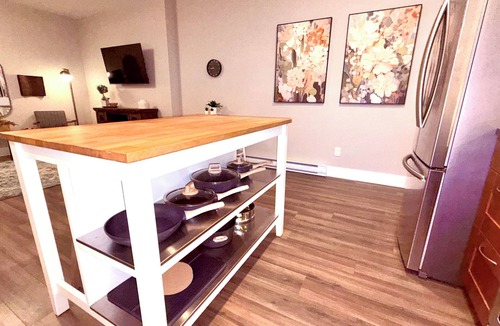 Fort Langley House | Fields & Fences Suite – Cozy Rural Stay in Historic Fort Langley