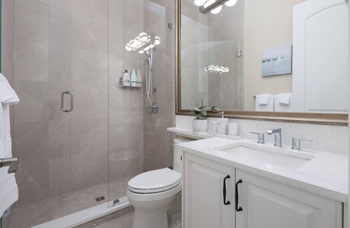 Richmond Apartment | Major international sporting event/2bed/2 bathroom/Free parking/Central AC Richmond Vnacouver